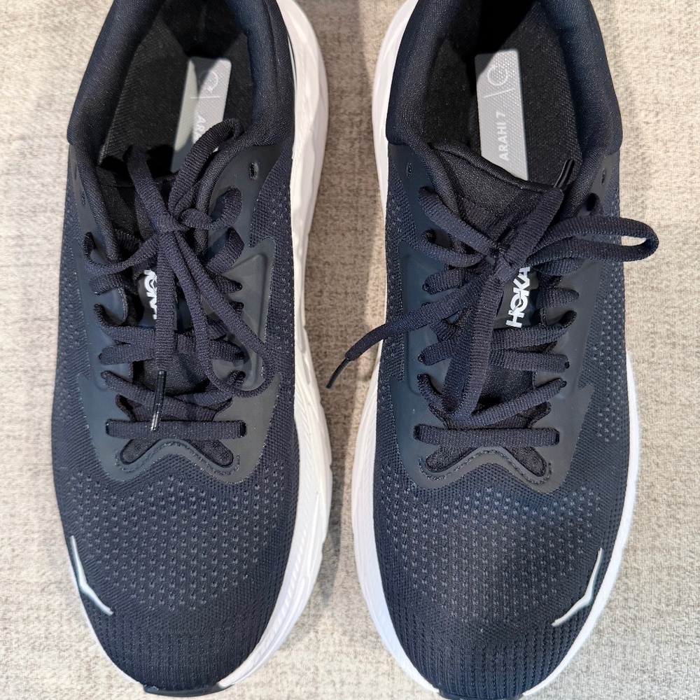 Hoka Arahi 7